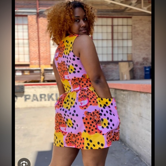 NWT NOOWORKS Micotti Cat Big Pocket Dress - Picture 3 of 3